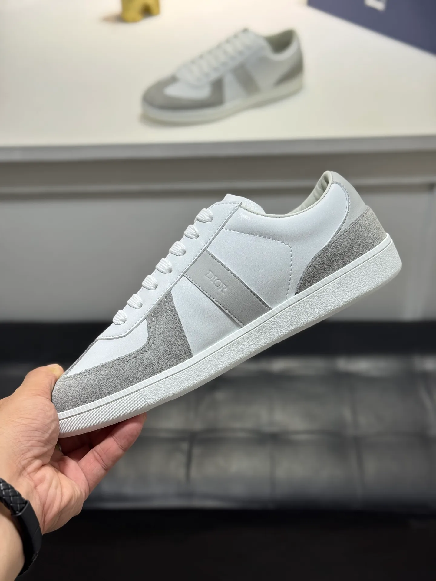 Men's Men's Shoes💰380【New Style】🎠🎠Dior🔍Top Purchasing Agency🇮🇹Di's hot style super popular sneakers are synchronized with the new product counters. The uppers are original Italian imported cowhide, the logo graphics are perfectly reproduced with complex craftsmanship necessary for fashionistas, and the imported soft sheepskin lining is Sole: The original sole is specially provided by the original factory. The exclusive movable molded sole is super comfortable. The original factory follows the order. 🔍🔍Multiple colors are available. You can enter and exit the counter at will. Welcome to compare. A must-have for trendy men. Code number: 38-44 (45 customized